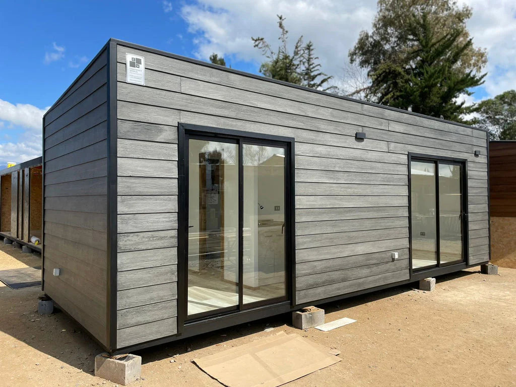 7E8465BB-DAA7-41BE-9641-CA839FF8EA71-1.jpg Cabaña modular Edison 8 x 3 m, 24 m² con dormitorio y baño - Imagen 1